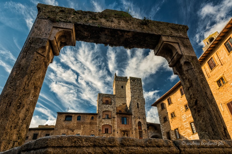 Visita guidata San Gimignano con Isabelle - © Andrea Bonfanti photographer  Piazza Cisterna