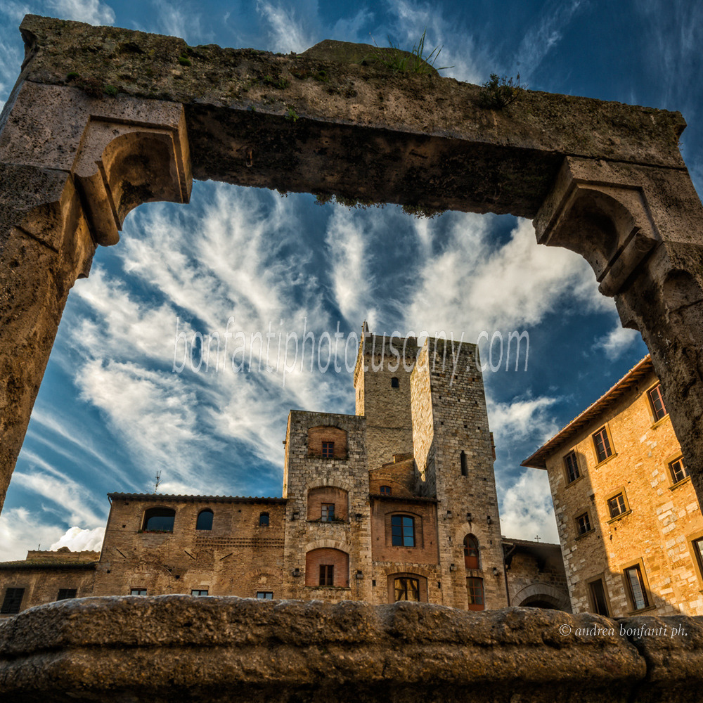 andrea bonfanti ph © piazza Cisterna a San Gimignano #1 andrea bonfanti ph © piazza Cisterna a San Gimignano #1