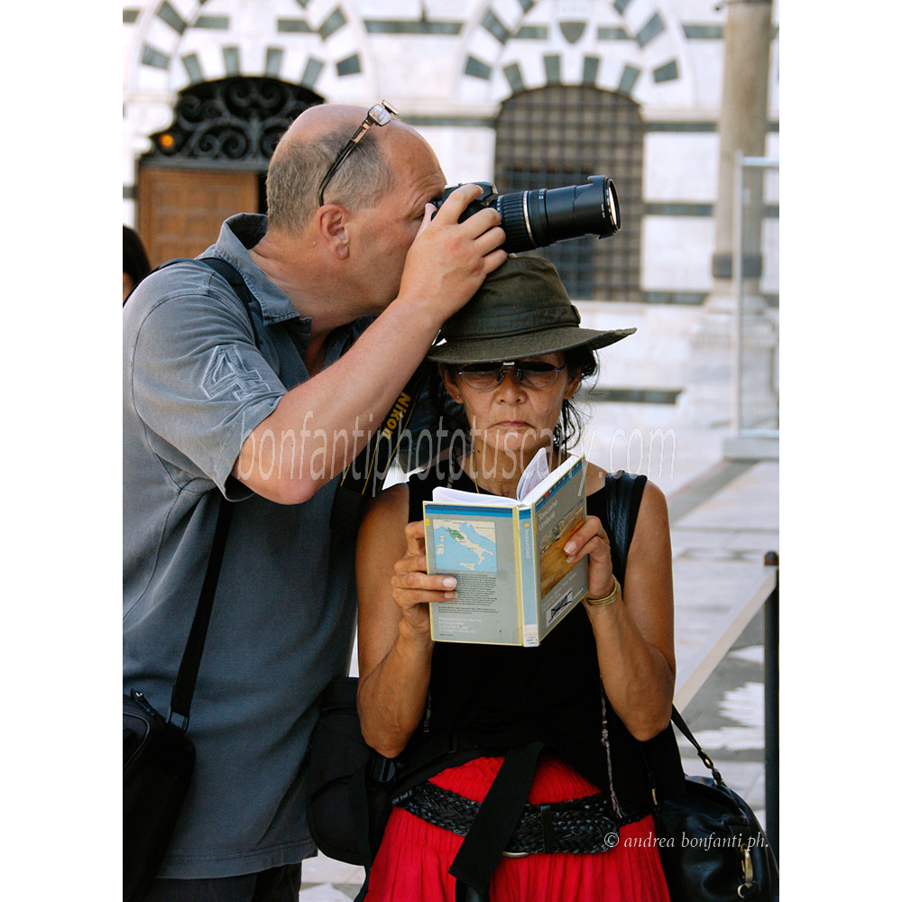 andrea bonfanti ph © treppiede improvvisato in piazza Duomo a Siena